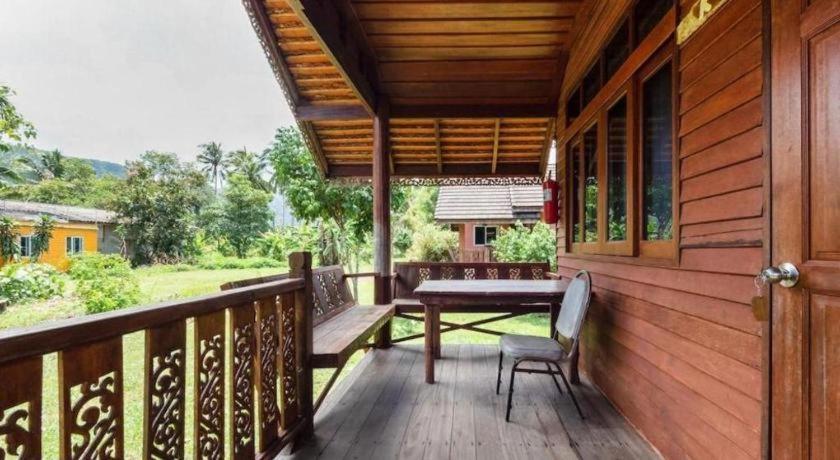 Oyo 1143 Phet Luran Thai Resort Kohchang Koh Chang Exterior foto